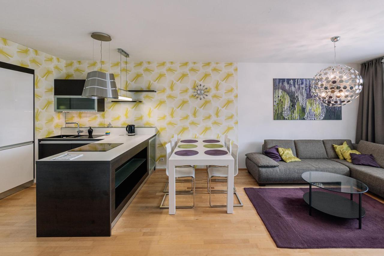Apartment Family Bratislava Parking Slot Included! Exterior photo
